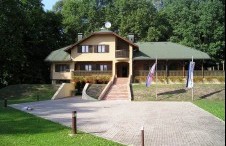 Lovačka kuća Brezovica Sisak ***